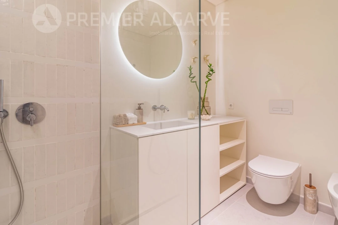 Apartamento T2 para Venda em Quarteira Foto 25