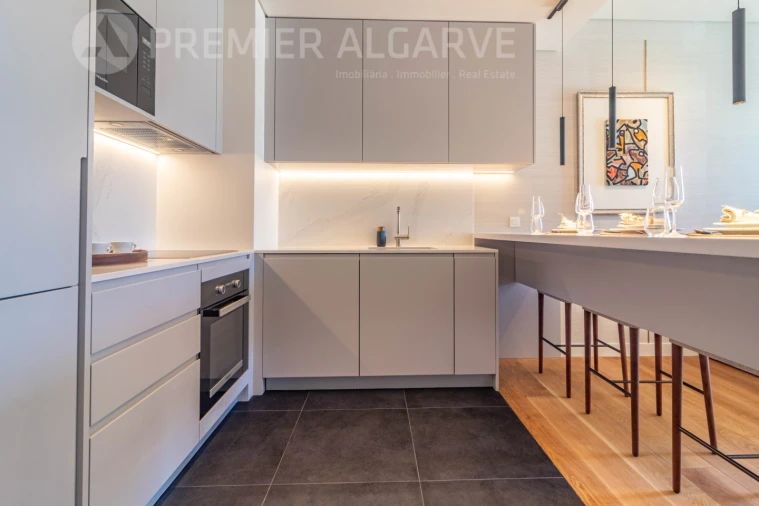 Apartamento T2 para Venda em Quarteira Foto 9