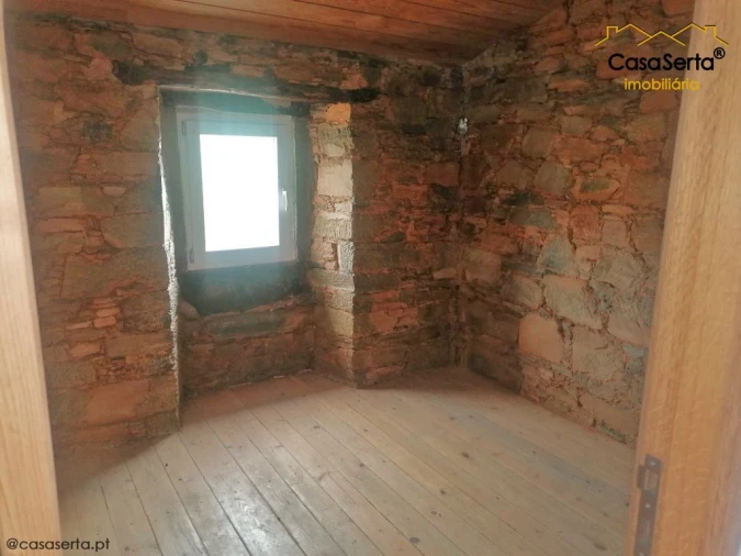 Moradia T4 para Venda em Sertã Foto 13