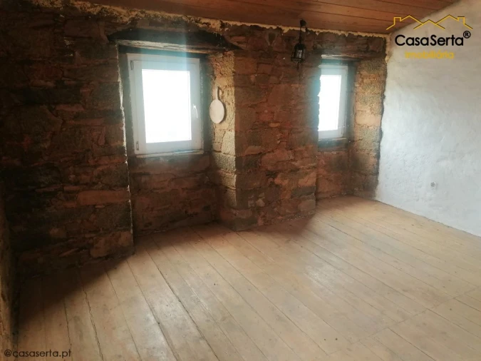 Moradia T4 para Venda em Sertã Foto 12