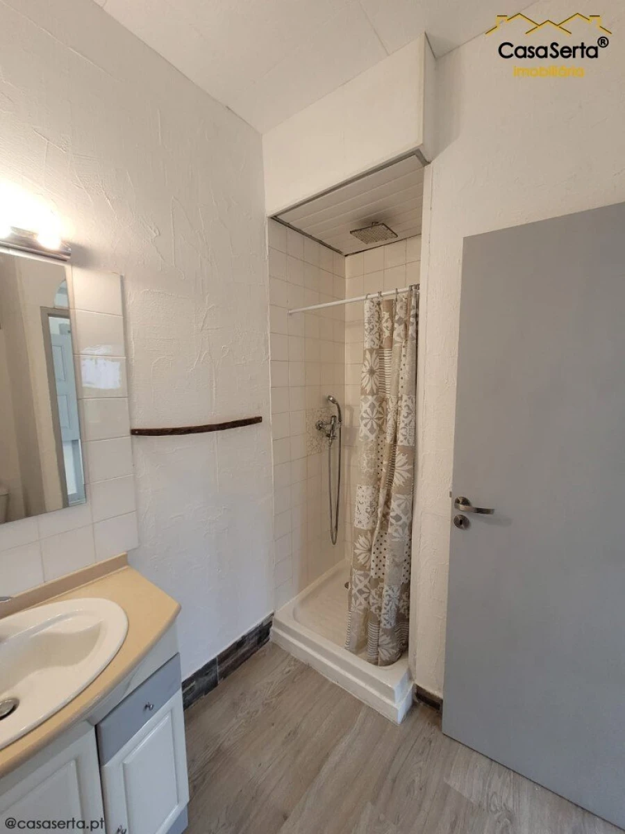 Moradia T4 para Venda em Alhadas Foto 3