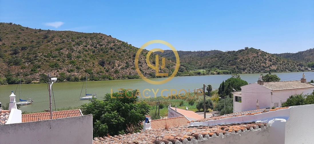 Moradia T2 para Venda em Alcoutim e Pereiro