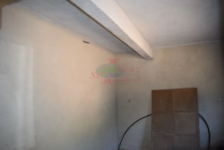 Moradia T3 para Venda em Lavegadas Foto 5