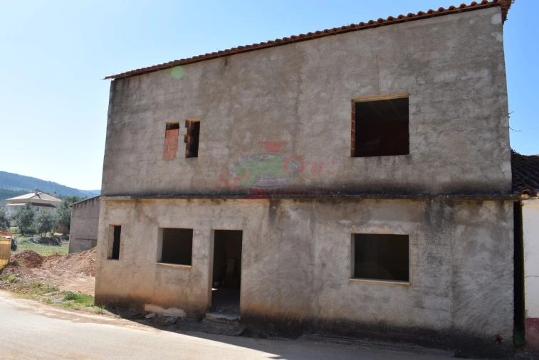 Moradia T3 para Venda em Lavegadas Foto 12