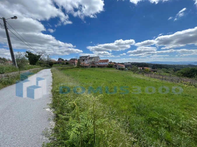 Terreno para Venda em Mouçós e Lamares Foto 2