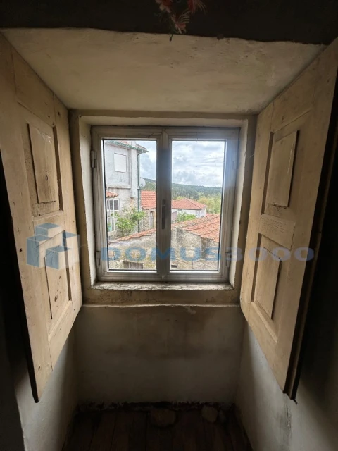 Moradia para Venda em Mouçós e Lamares