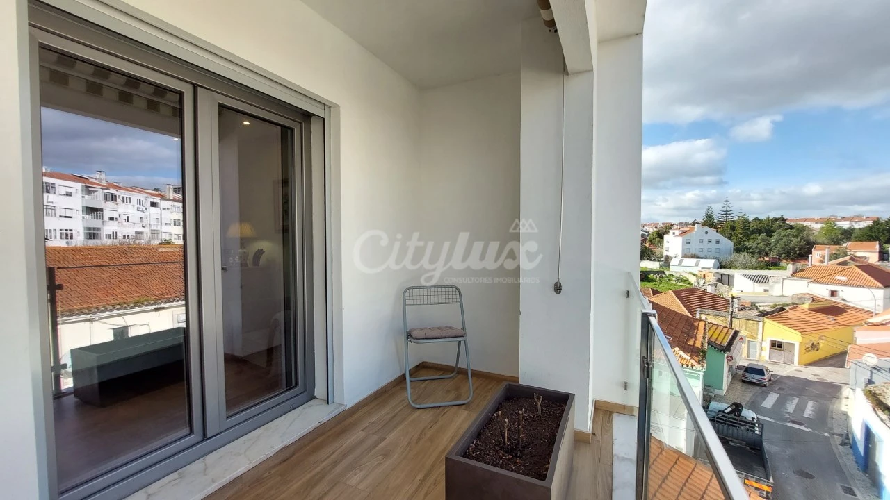 Apartamento T2 para Venda em Carnaxide e Queijas Foto 17