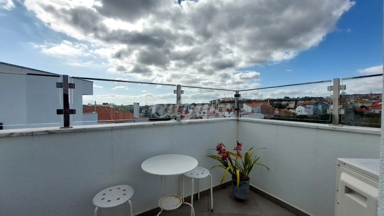 Apartamento T2 para Venda em Carnaxide e Queijas Foto 7