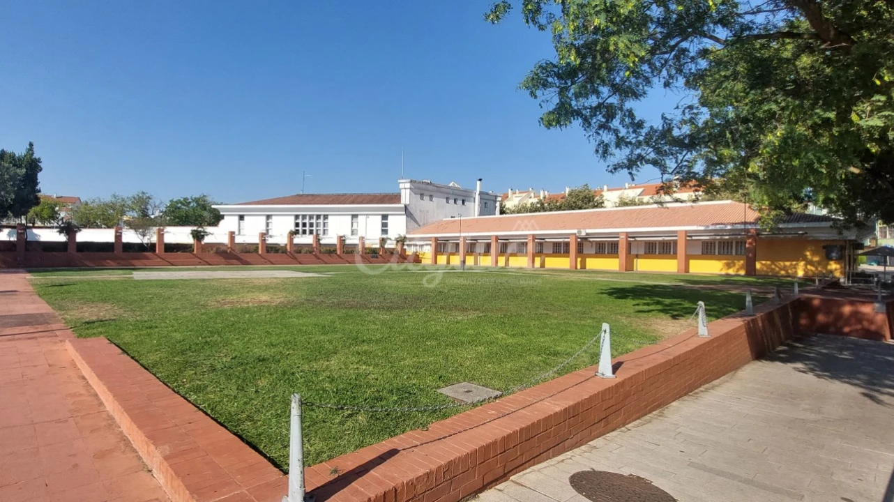 Apartamento T2 para Venda em Carnaxide e Queijas Foto 39