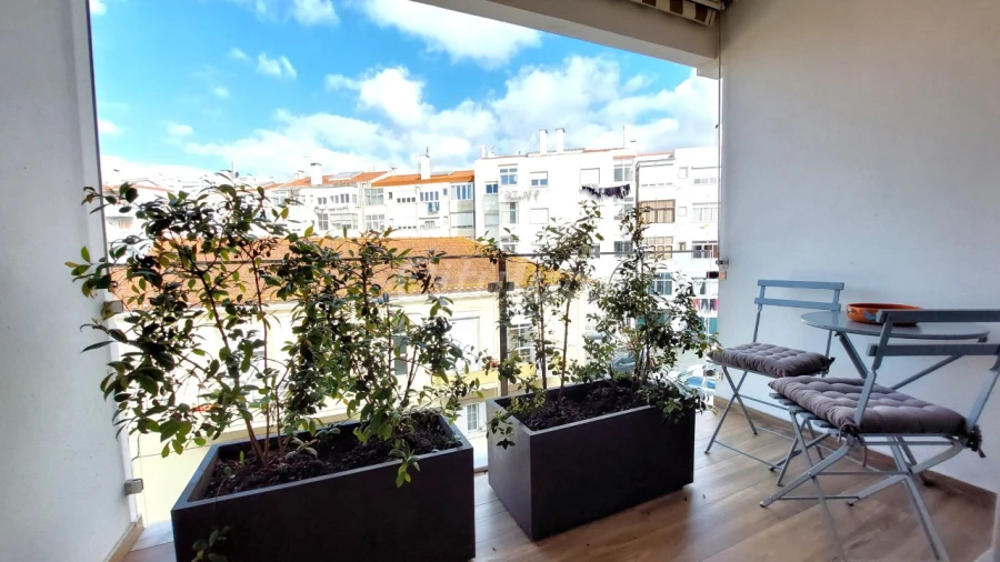 Apartamento T2 para Venda em Carnaxide e Queijas Foto 1