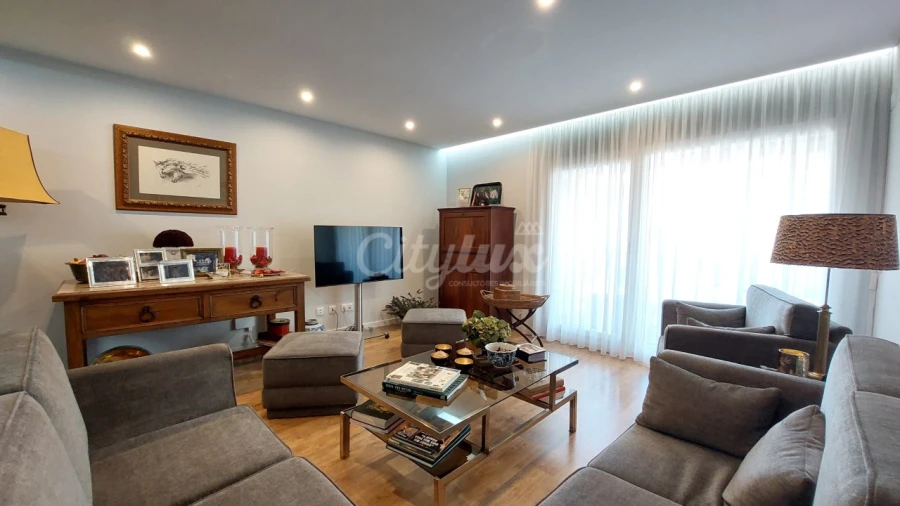 Apartamento T2 para Venda em Carnaxide e Queijas Foto 2