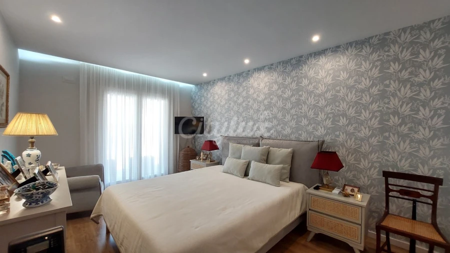 Apartamento T2 para Venda em Carnaxide e Queijas Foto 16