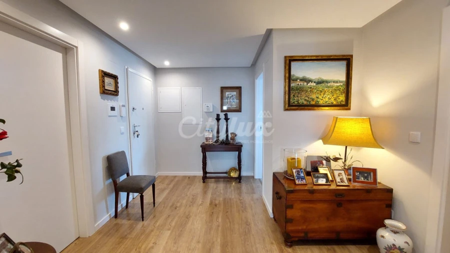 Apartamento T2 para Venda em Carnaxide e Queijas Foto 12