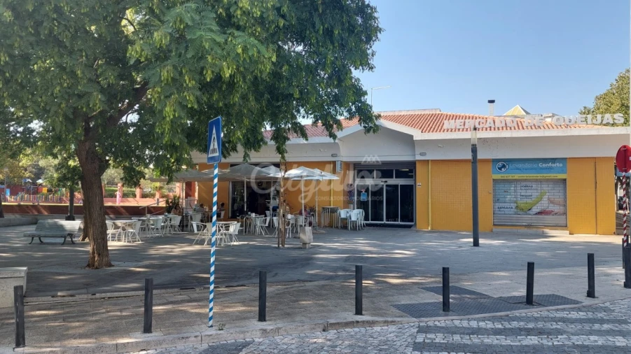 Apartamento T2 para Venda em Carnaxide e Queijas Foto 37