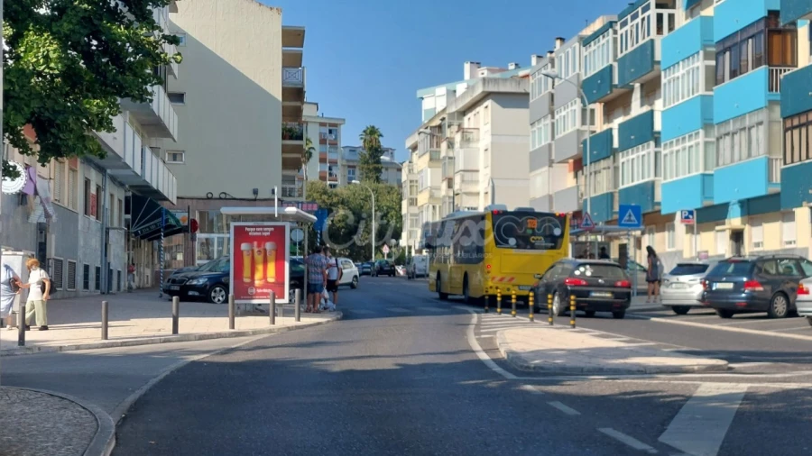 Apartamento T2 para Venda em Carnaxide e Queijas Foto 48