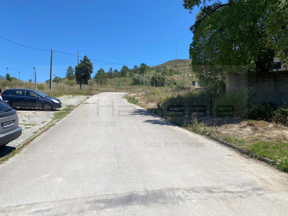 Terreno para Venda em Venda do Pinheiro e Santo Estêvão das Galés Foto 3