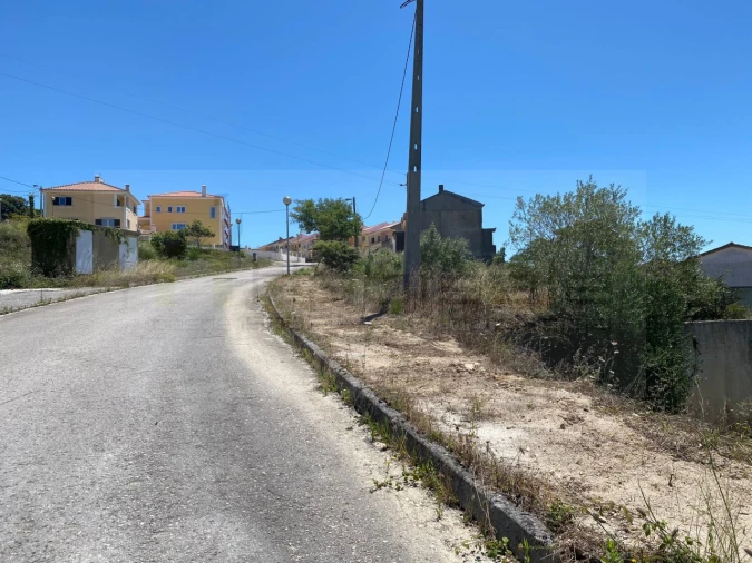 Terreno para Venda em Venda do Pinheiro e Santo Estêvão das Galés Foto 4
