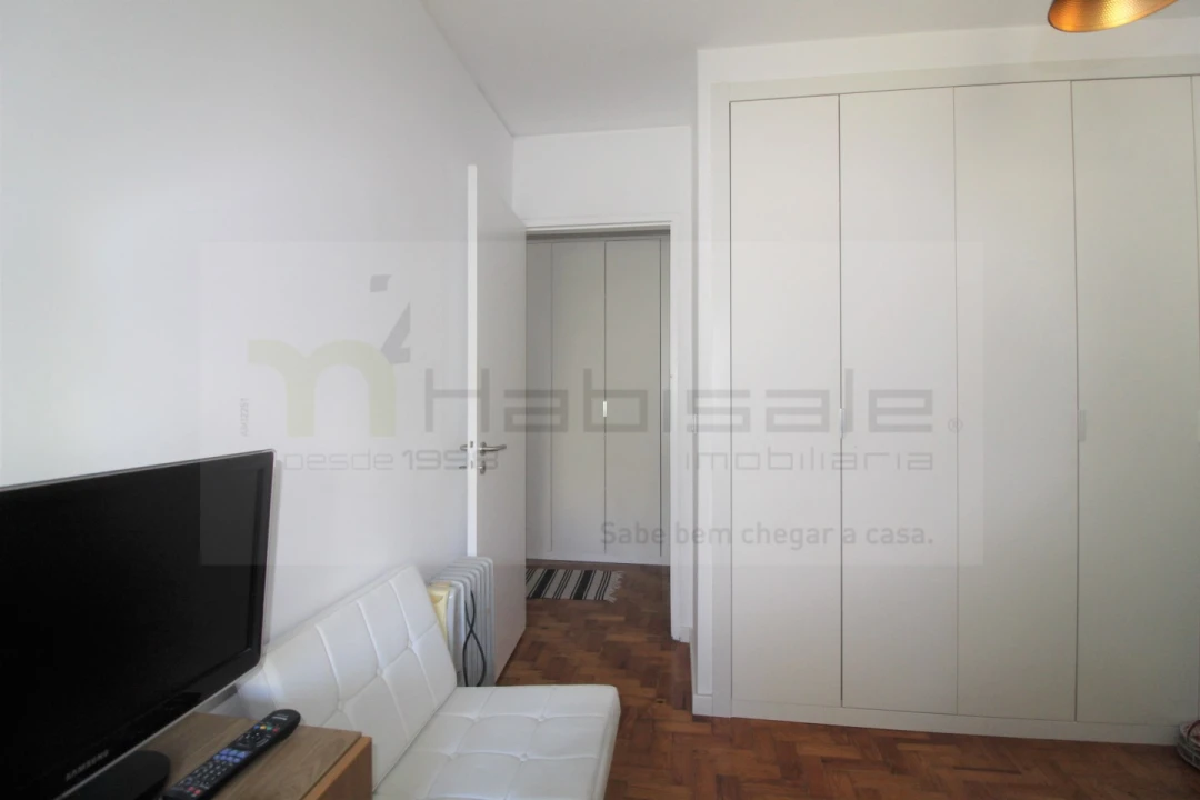 Apartamento T3 para Venda em Carcavelos e Parede Foto 15