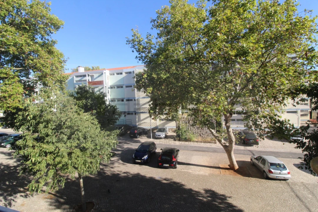 Apartamento T3 para Venda em Carcavelos e Parede Foto 20
