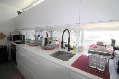 Apartamento T3 para Venda em Carcavelos e Parede