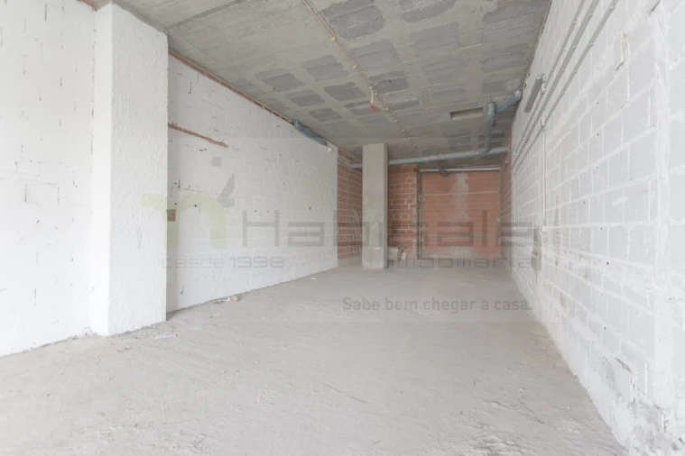 Loja para Arrendamento em Odivelas Foto 7