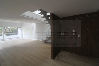 Apartamento T3 para Venda em Carcavelos e Parede