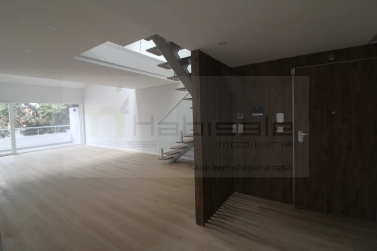 Apartamento T3 para Venda em Carcavelos e Parede Foto 5