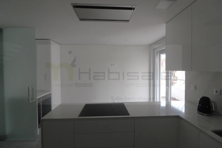 Apartamento T3 para Venda em Carcavelos e Parede Foto 9