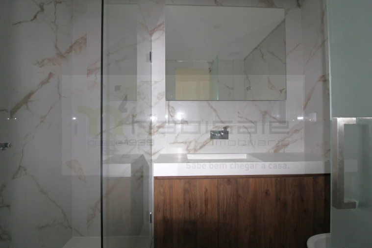 Apartamento T3 para Venda em Carcavelos e Parede Foto 15