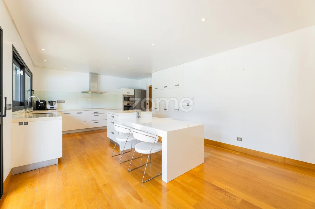 Moradia T4 para Venda em Aguiã Foto 12