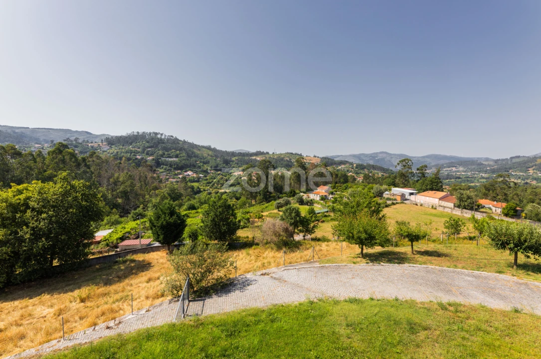 Moradia T4 para Venda em Aguiã Foto 57