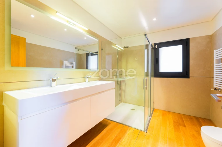 Moradia T4 para Venda em Aguiã Foto 27