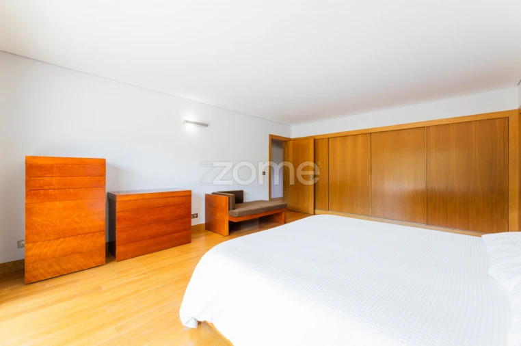 Moradia T4 para Venda em Aguiã Foto 19