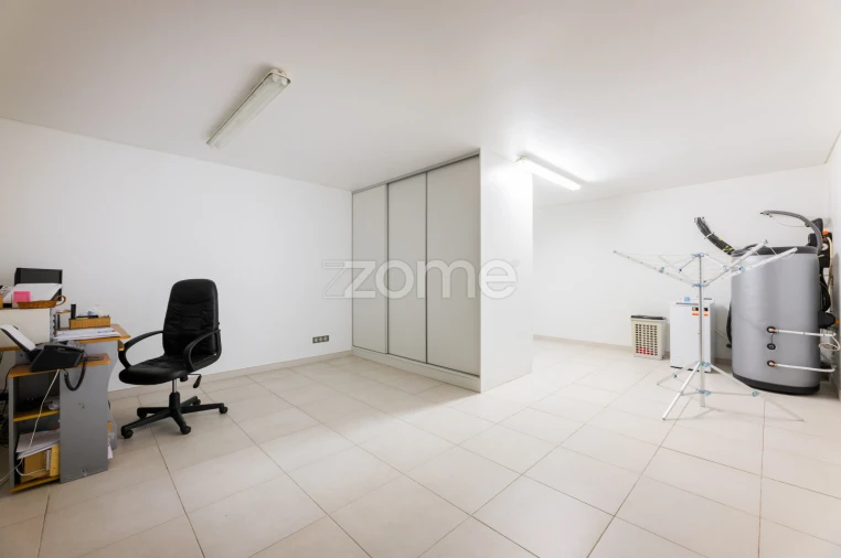 Moradia T4 para Venda em Aguiã Foto 31