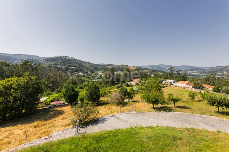 Moradia T4 para Venda em Aguiã Foto 57