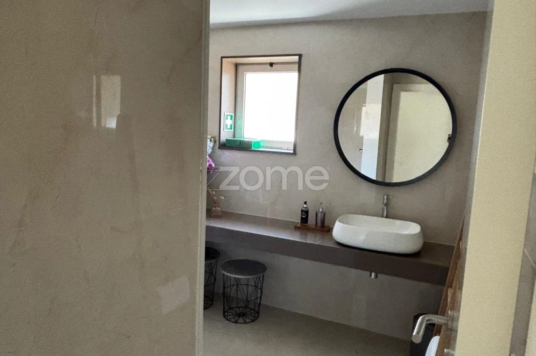 Moradia T4 para Venda em Venda Nova e Pondras Foto 21