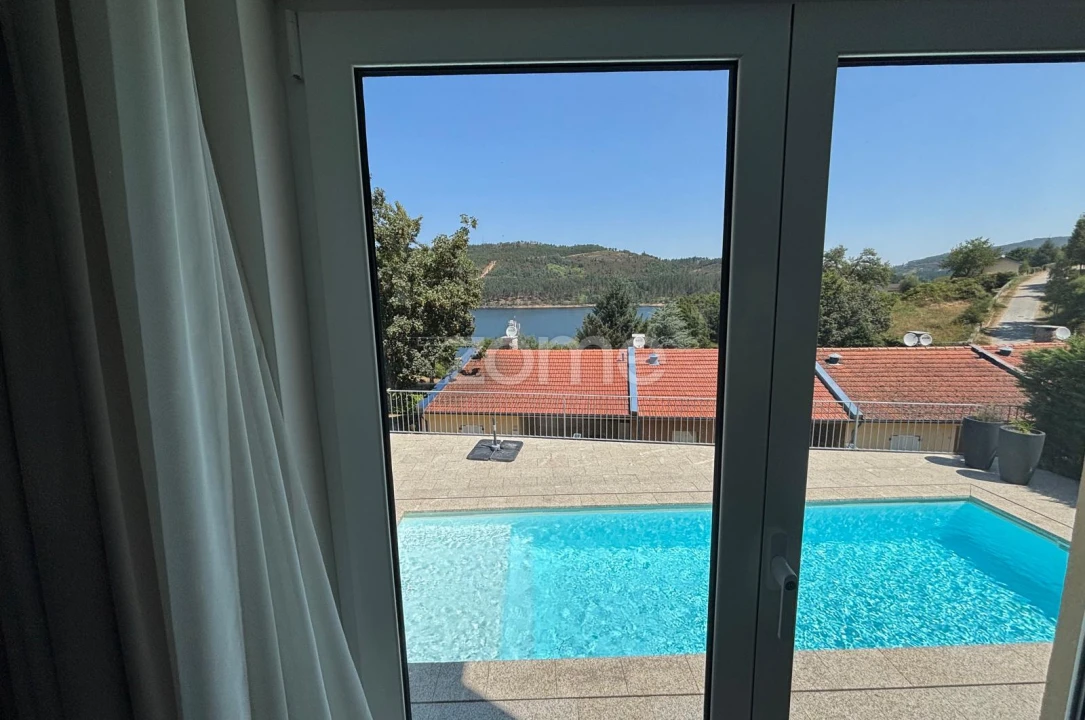 Moradia T4 para Venda em Venda Nova e Pondras Foto 27