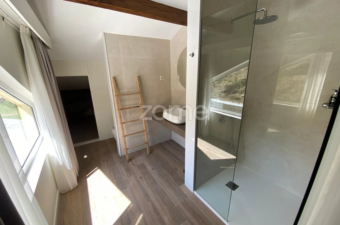 Moradia T4 para Venda em Venda Nova e Pondras Foto 51