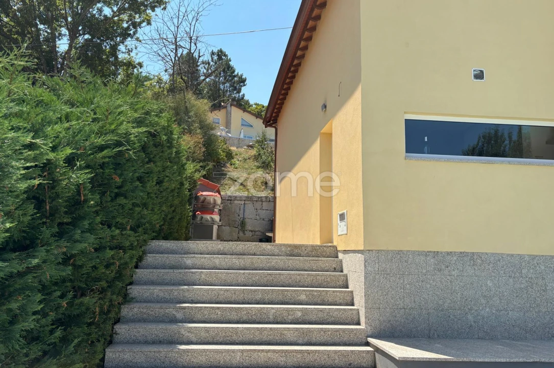 Moradia T4 para Venda em Venda Nova e Pondras Foto 46