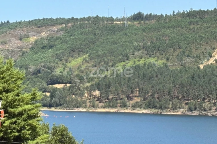 Moradia T4 para Venda em Venda Nova e Pondras Foto 47