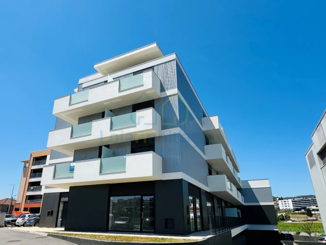 Apartamento T3 para Venda em Vila Nova de Famalicão e Calendário Foto 3