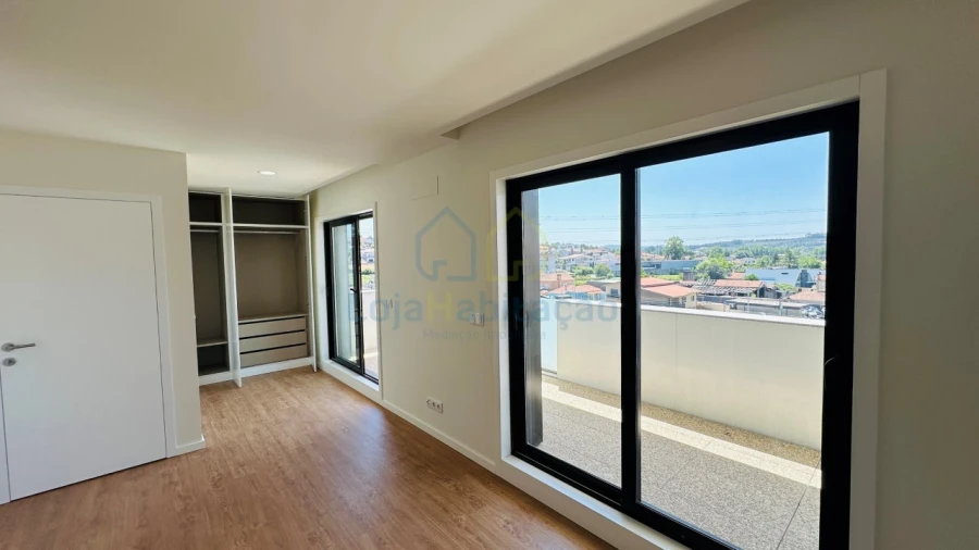 Apartamento T3 para Venda em Vila Nova de Famalicão e Calendário Foto 17