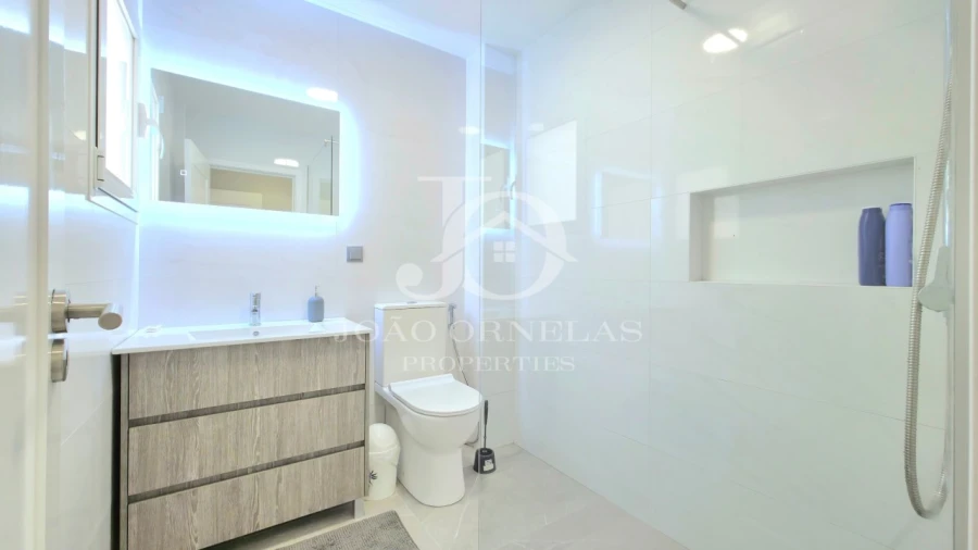 Apartamento T3 para Venda em Santo Antonio Foto 24