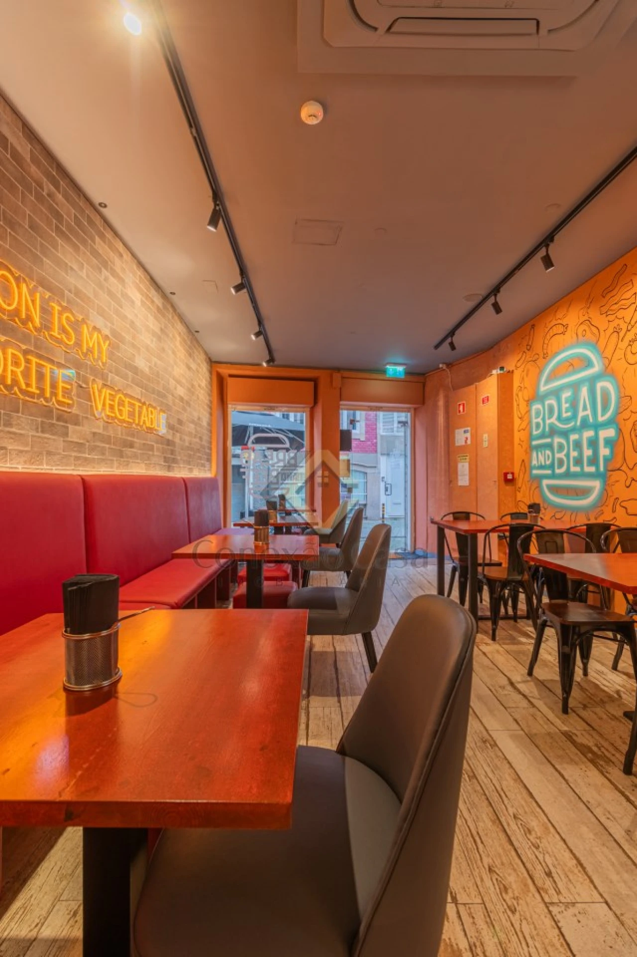 Negócio para Arrendamento em Cedofeita, Santo Ildefonso, Sé, Miragaia, São Nicolau e Vitória Foto 19