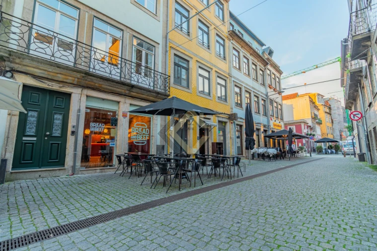 Negócio para Arrendamento em Cedofeita, Santo Ildefonso, Sé, Miragaia, São Nicolau e Vitória Foto 15