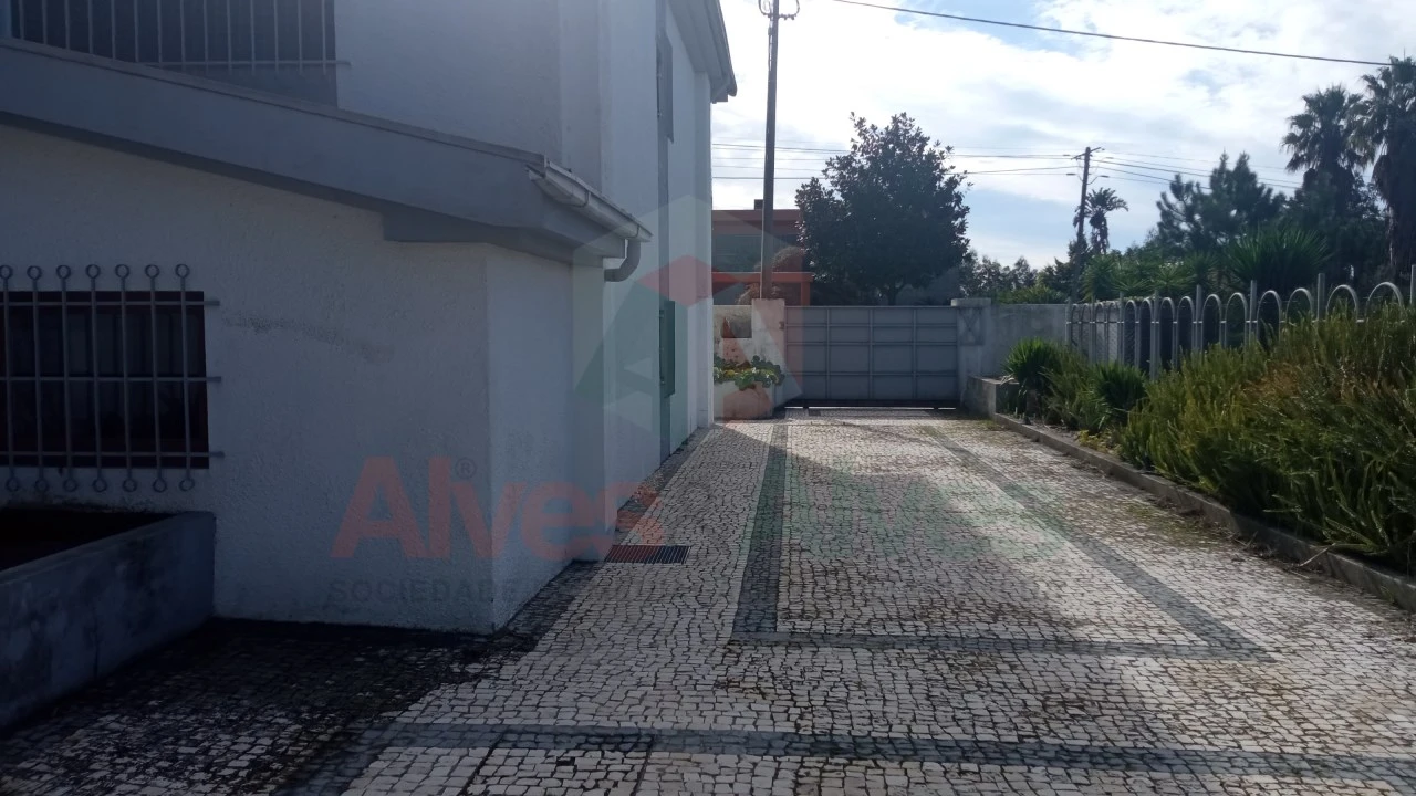 Moradia T5 para Venda em Folgosa Foto 18