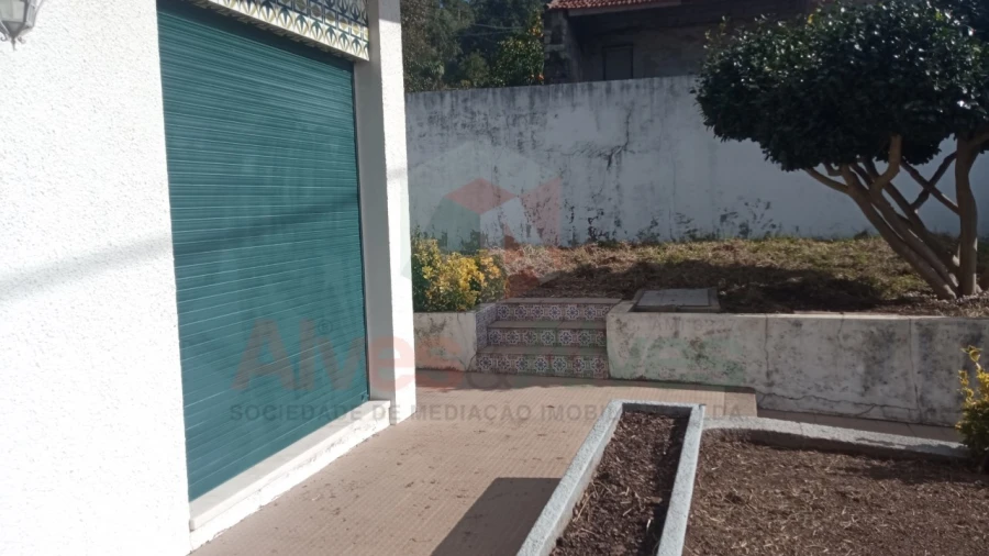 Moradia T5 para Venda em Folgosa Foto 3