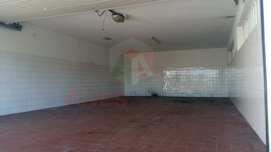 Moradia T5 para Venda em Folgosa Foto 16