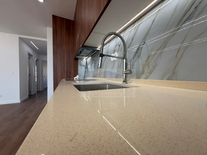 Apartamento T2 para Venda em Falagueira-Venda Nova Foto 20