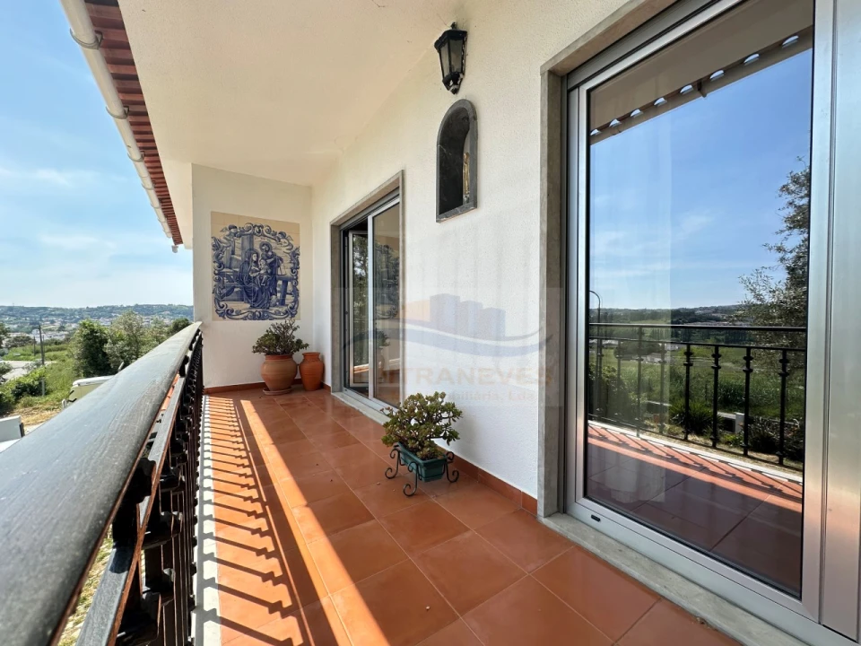 Moradia T4 para Venda em Alcobaça e Vestiaria Foto 37